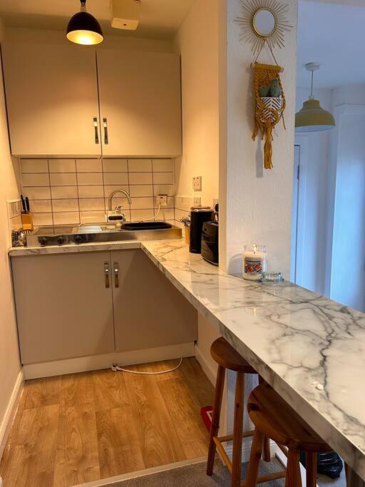 Studio 6 Thurso Town Centre Bagian luar foto